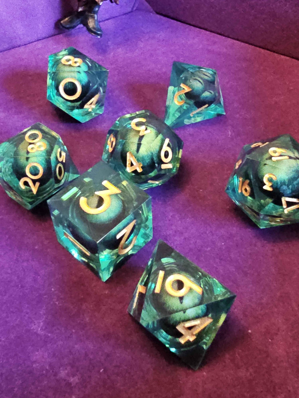 Dragon Eye Liquid Core Dice Set: Hand-crafted Sharp Edged Dice for RPG Gaming, D&D, Pathfinder