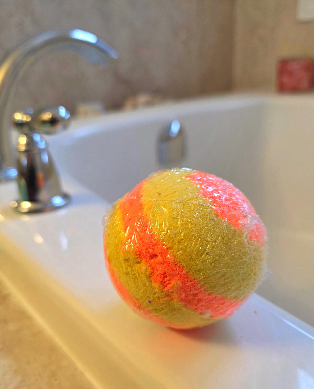 Dice Bath Bomb with Mini Dice Set – RPG Gamer Gift accessories for dnd daggerheart