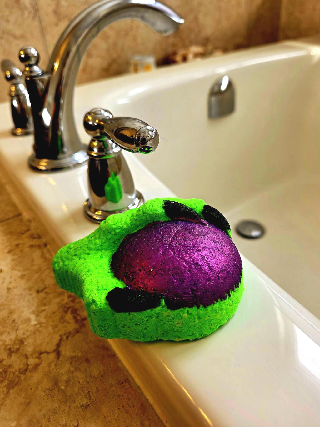 D20 Dice Bath Bomb | Dragon Claw Orb, Gamer Gift