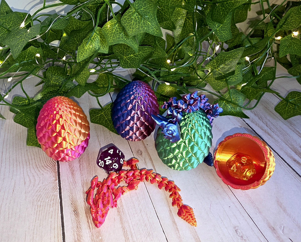 Dragon Egg Dice Vault – Articulated Fidget Toy, Dual-Tone Iridescent Filament